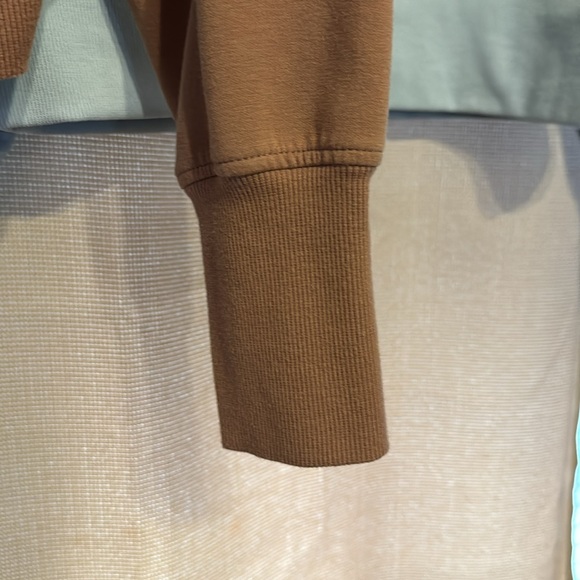 2 dynamic fleece cropped quarter zips - Picture 6 of 6